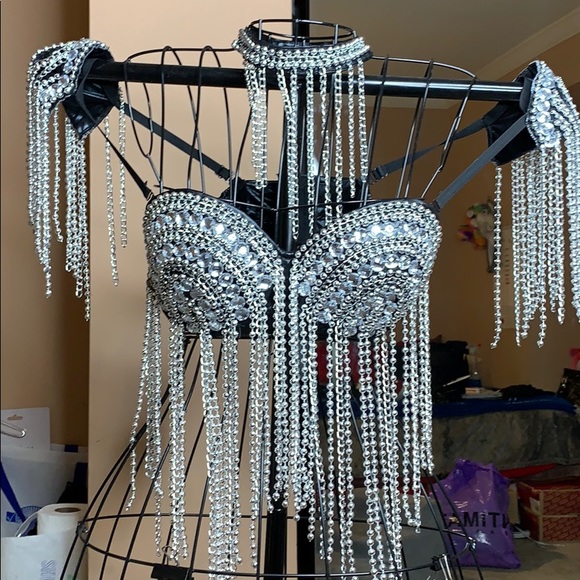 Festival 2-Piece hand made beaded outfit 😻😻😻 - Picture 3 of 4